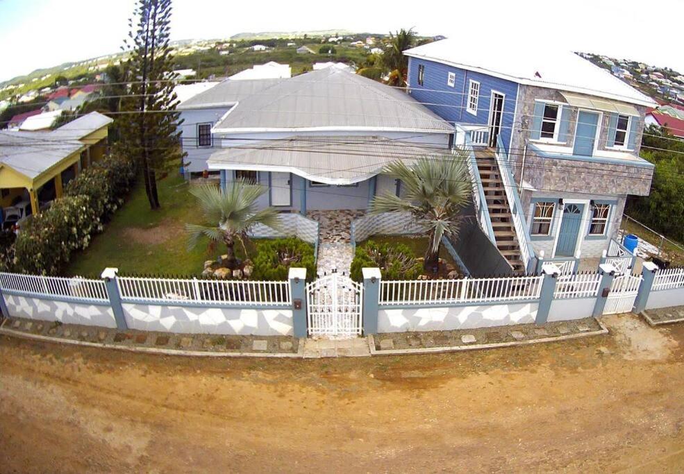 Adama Suites Potters Village Exterior photo